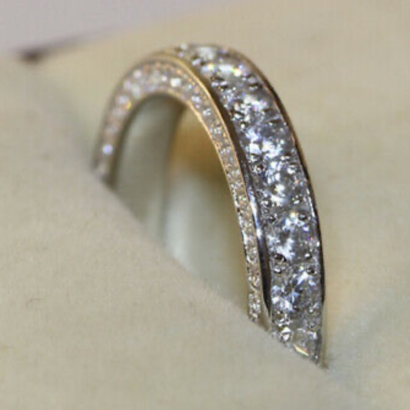 NEw Sterling Silver Diamond Band Ring - Picture 5 of 9